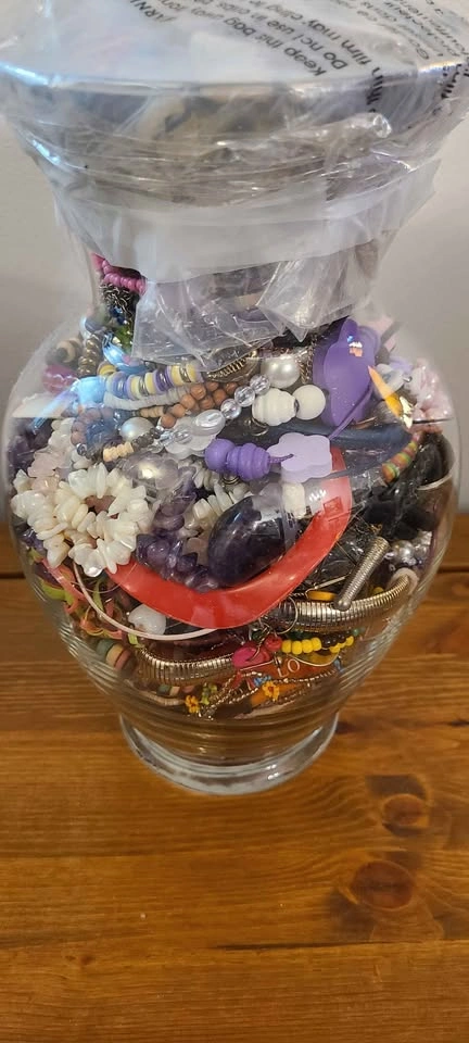 Huge Jewelry Lot in Glass Jars - photo 5