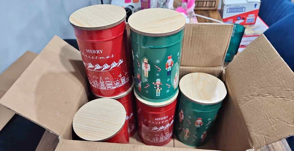 6 PACK XMAS TIN CANISTER