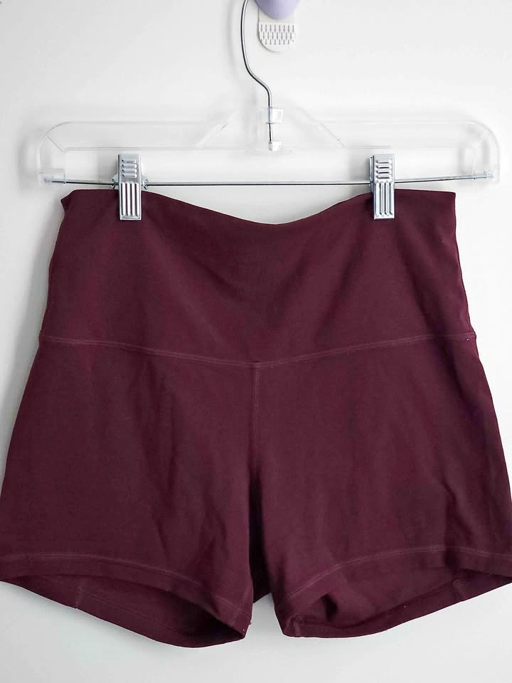 Lululemon Align High-Rise Nulu Shorts – Maroon – Size 8