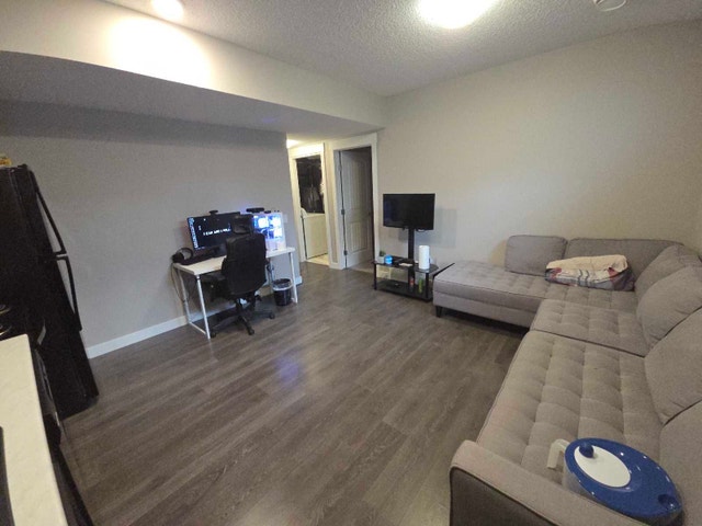 North Edmonton Basement Suite - Utilities, Internet & Cable - photo 2