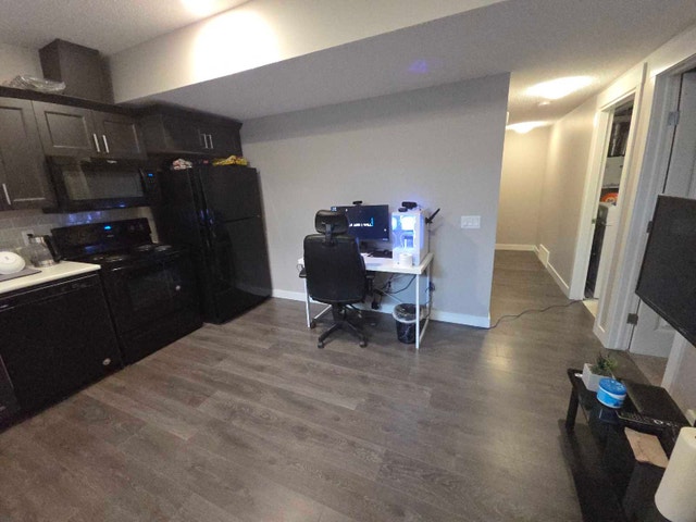 North Edmonton Basement Suite - Utilities, Internet & Cable - photo 5