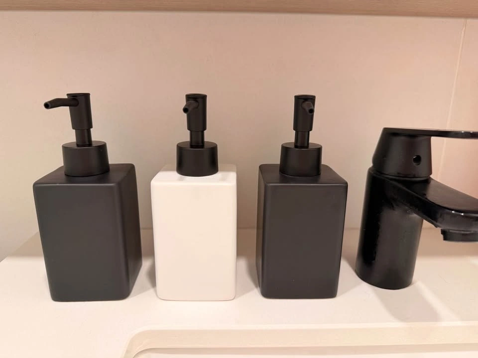 Set of 3 Matte Soap Dispensers - photo 5