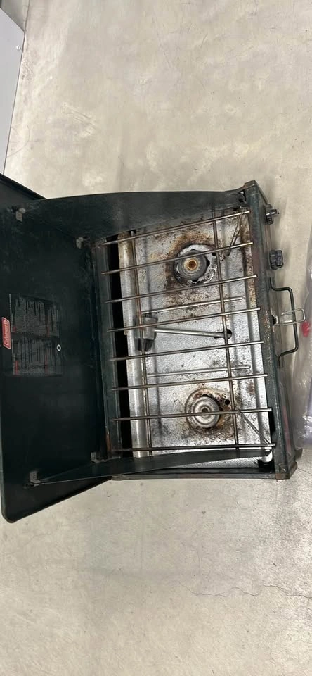 Vintage Coleman 2-Burner Camp Stove & New Gravity Shower - photo 2