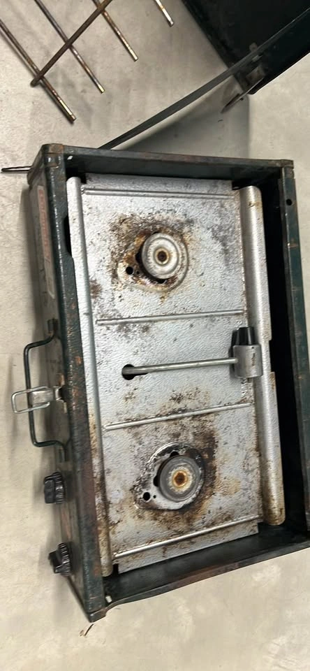 Vintage Coleman 2-Burner Camp Stove & New Gravity Shower - photo 4