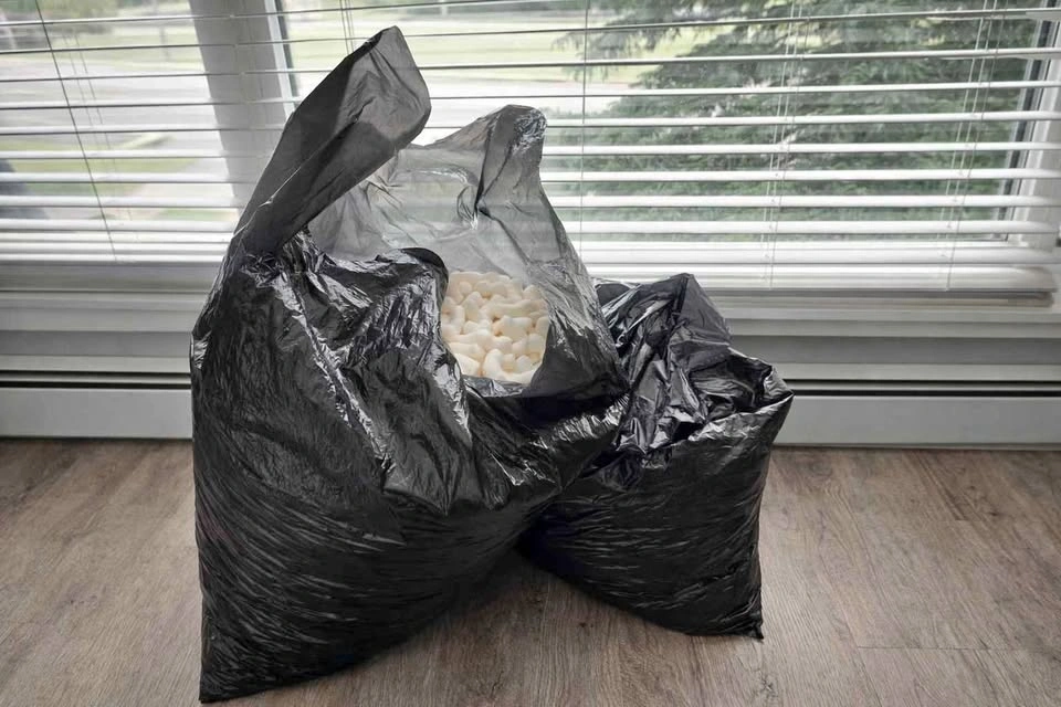 Packing peanuts