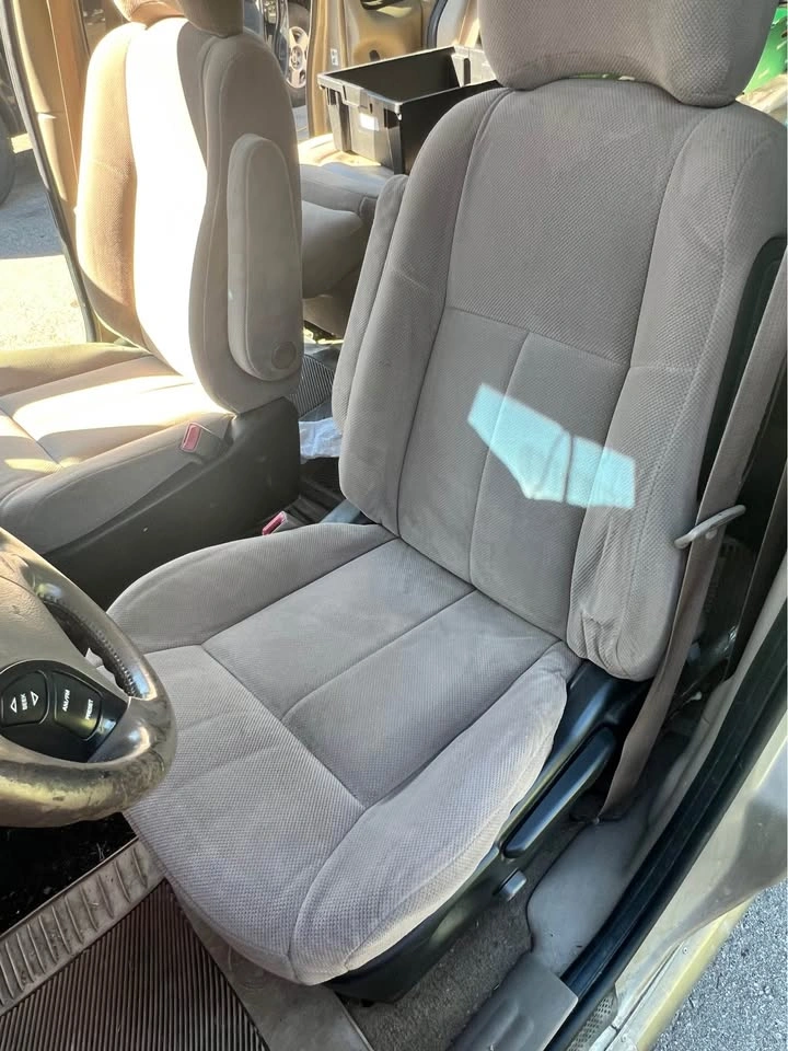 Pontiac GM minivan Montana venture random parts - photo 2