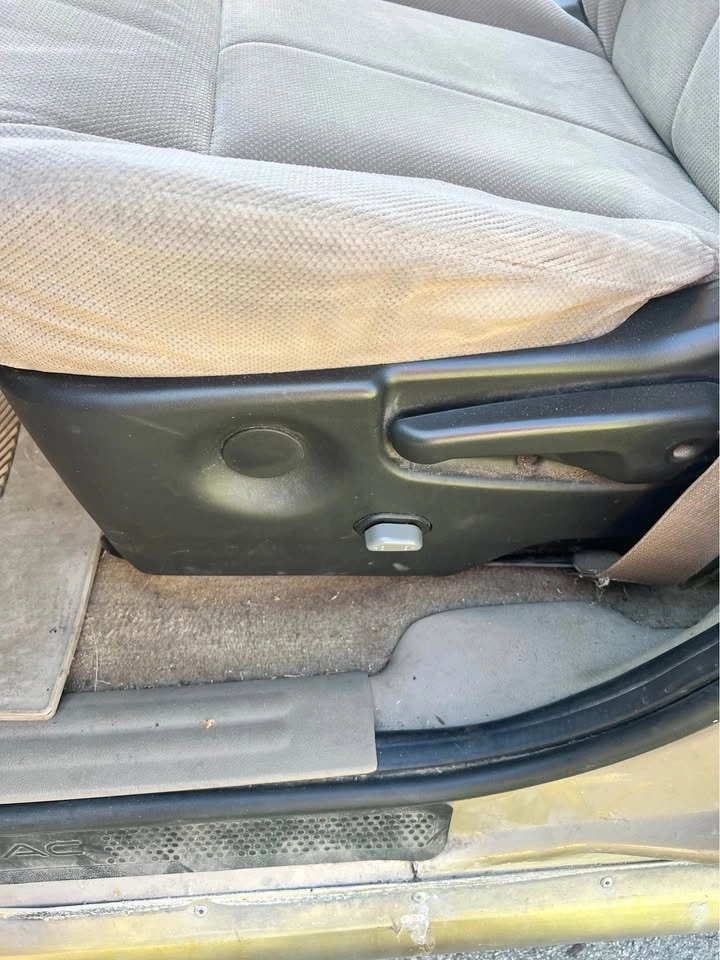 2001 Oldsmobile Silhouette Montana Venture Interior Seats - photo 4