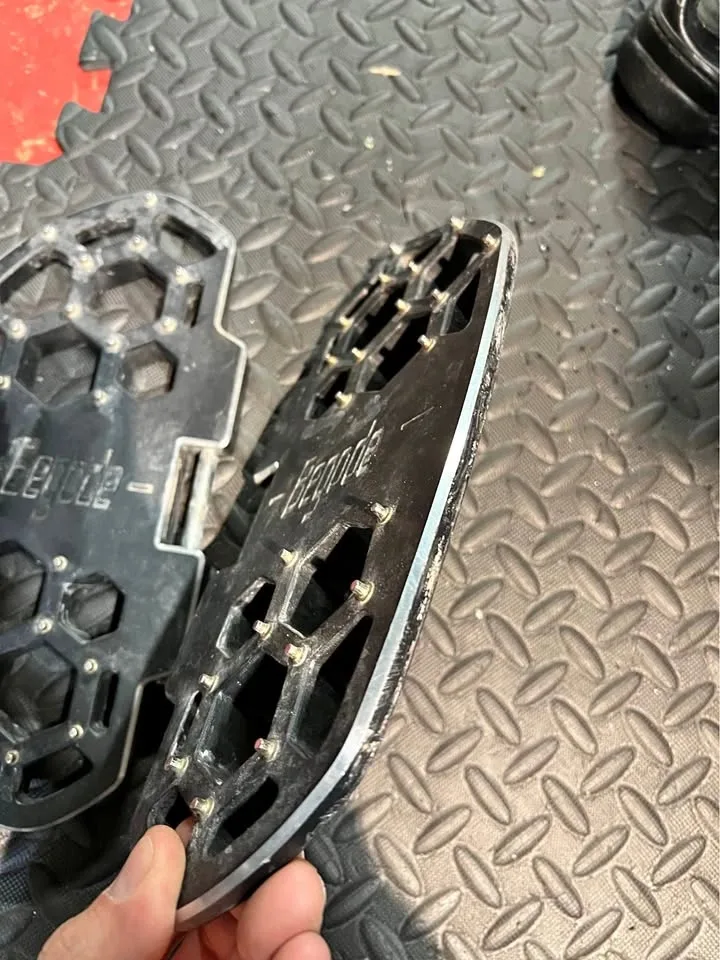 Before EUC honeycomb aluminum pedals