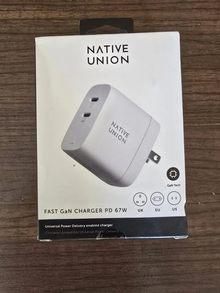Native Union Fast GaN Charger PD 67W – Brand New Sealed image indicator(9)