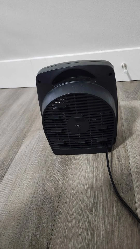 Small space heater - photo 2