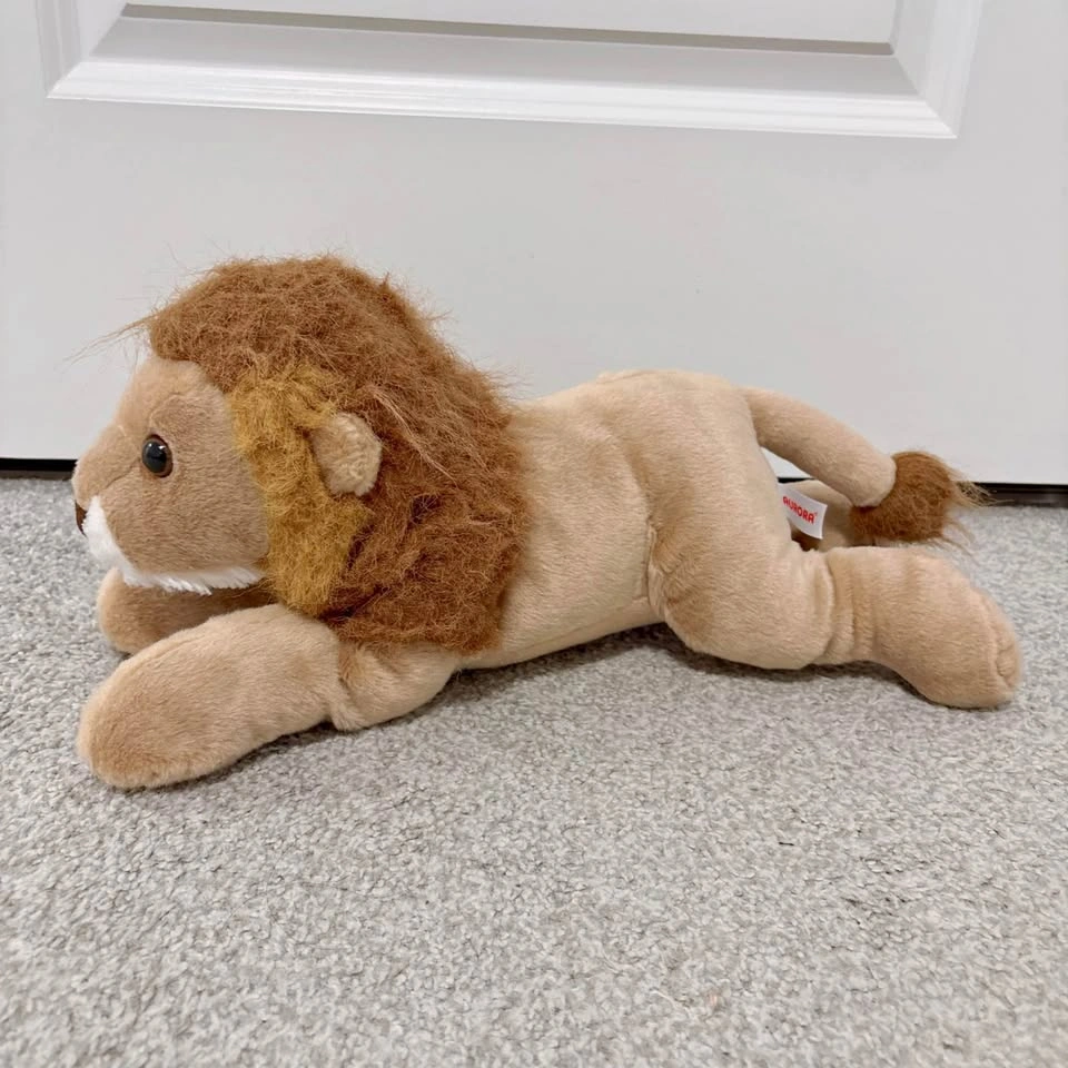 Aurora lion plush toy 16” ⚽️