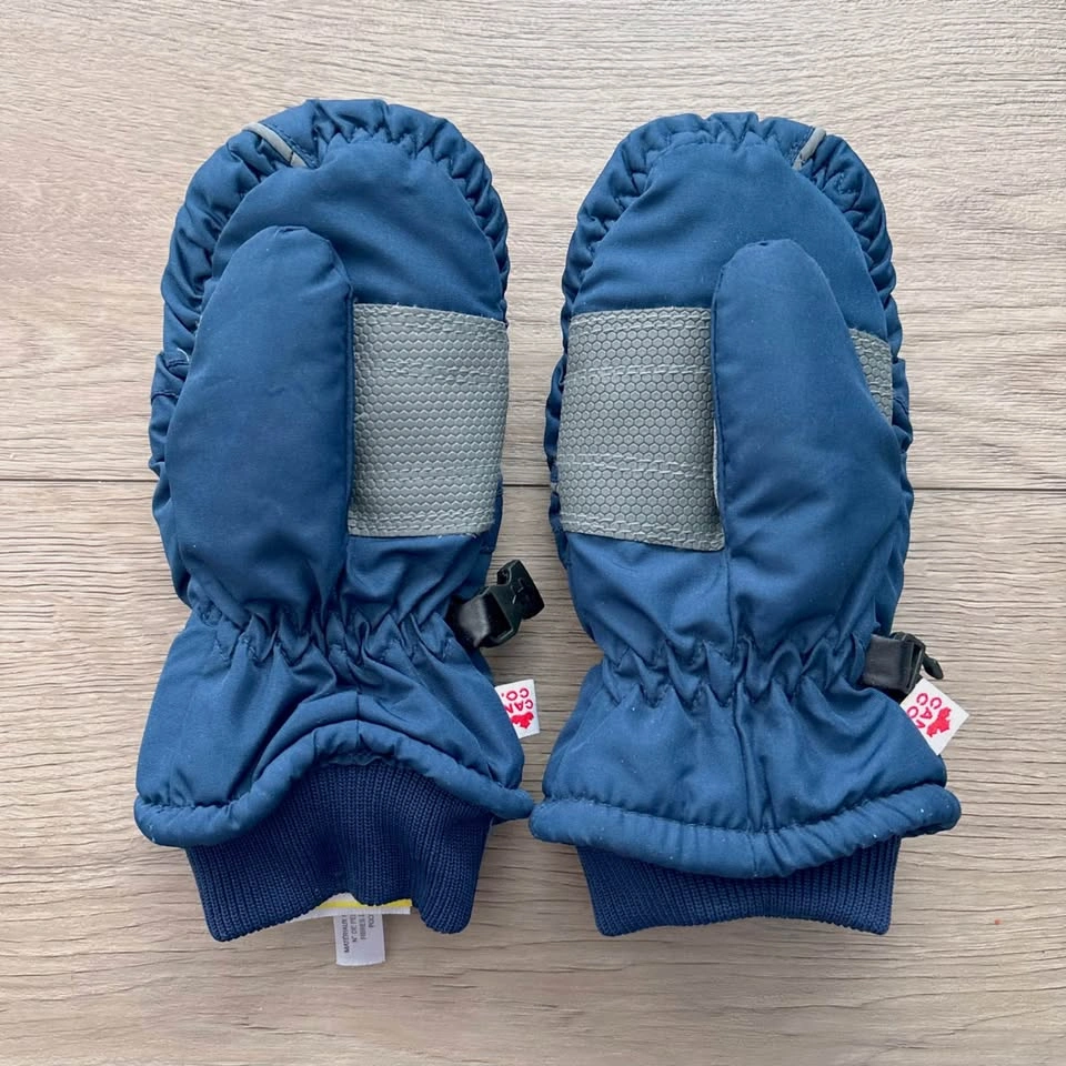 New HOT PAWS kids insulated waterproof mittens size 4-6T ⚽️ - photo 2