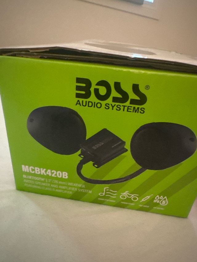 ⚽️Audio Systems MCBK420B Speaker and Amplifier System (Boss)