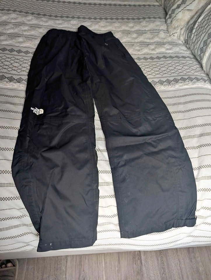 North Face Size L Youth Goretex waterproof pants