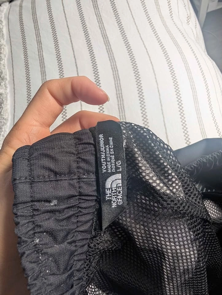 North Face Size L Youth Goretex waterproof pants - photo 5