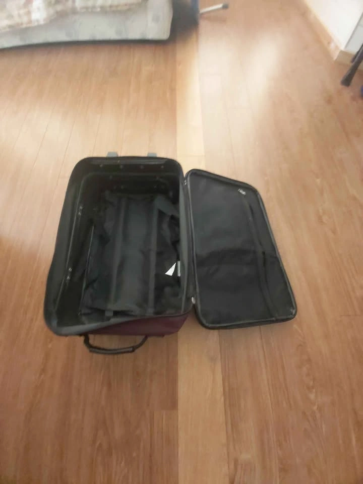 American Tourister Wheeled Carry-on Suitcase - photo 4