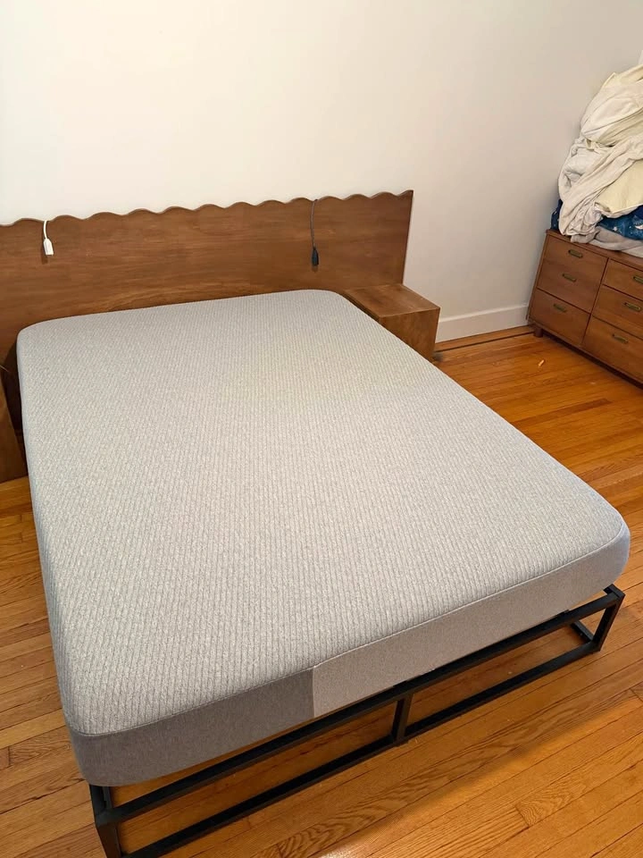 Casper Original Queen Mattress with Frame and Headboard