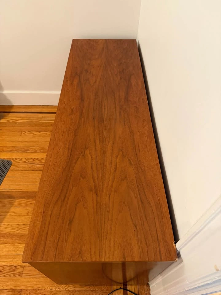 Mid-Century Modern 9-Drawer Wooden Dresser - photo 4