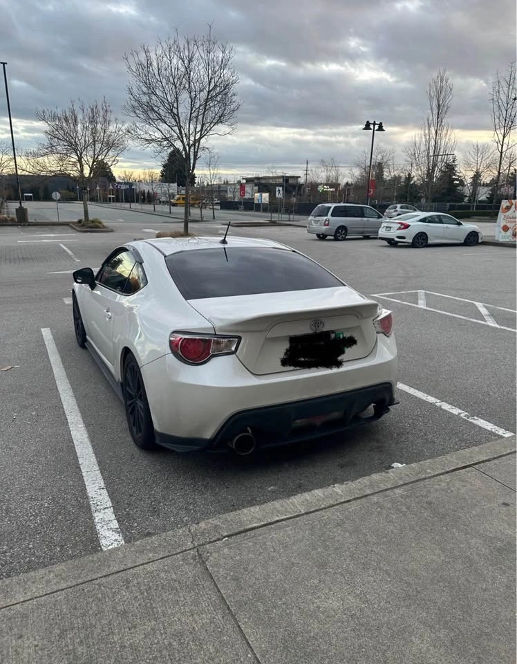 OEM Toyota 86 / Subaru BRZ / Scion FR-S Tail Lights 2013 - photo 3