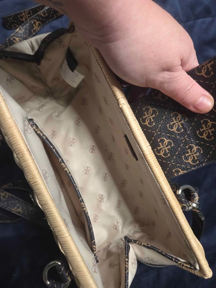 Guess Purse - photo 2