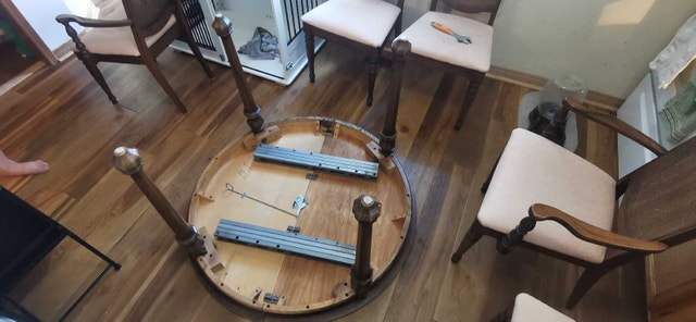 Dining Room Table and Chairs Set with leafs and top protector - photo 2