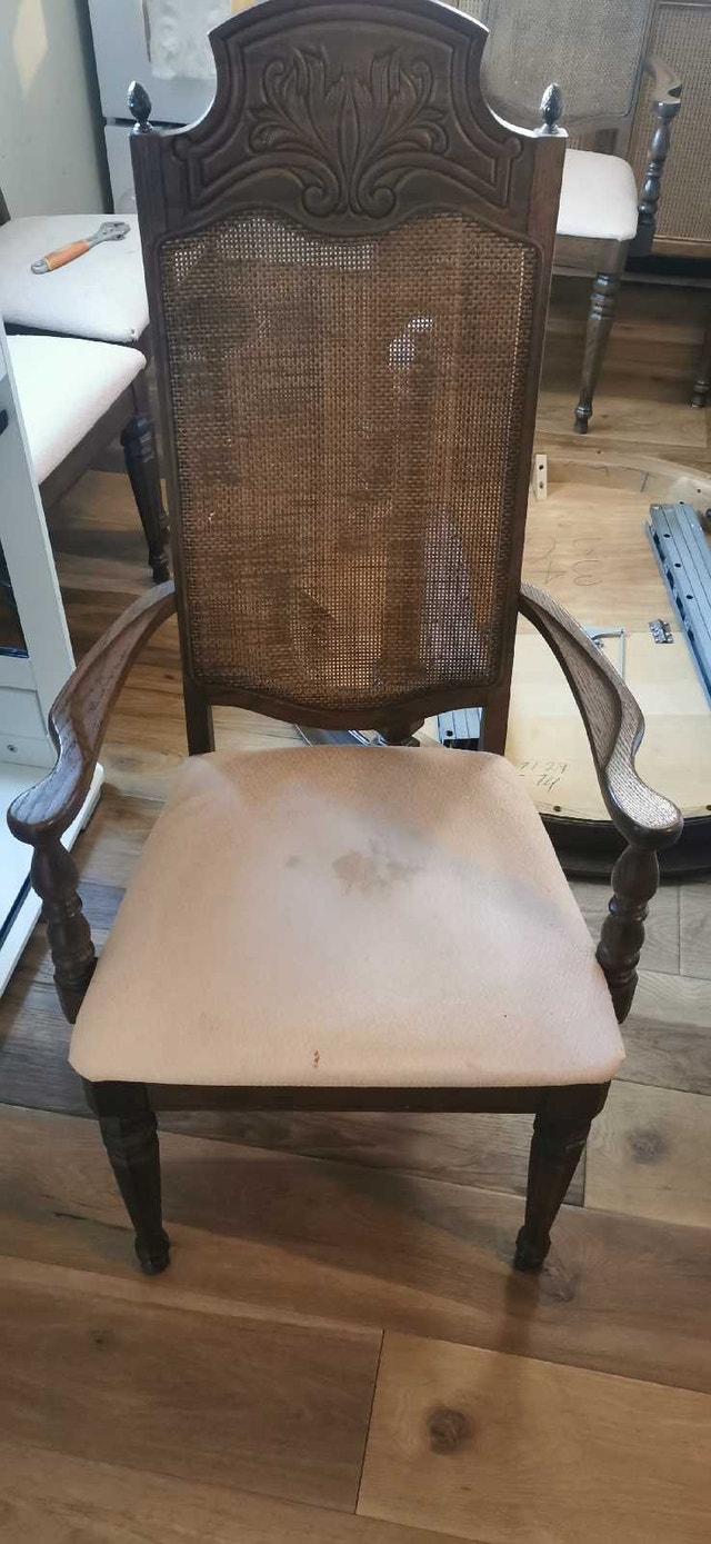Dining Room Table and Chairs Set with leafs and top protector - photo 4