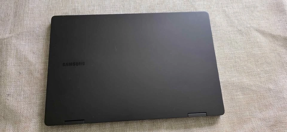 Samsung Galaxy Book2 Pro 360 - photo 2