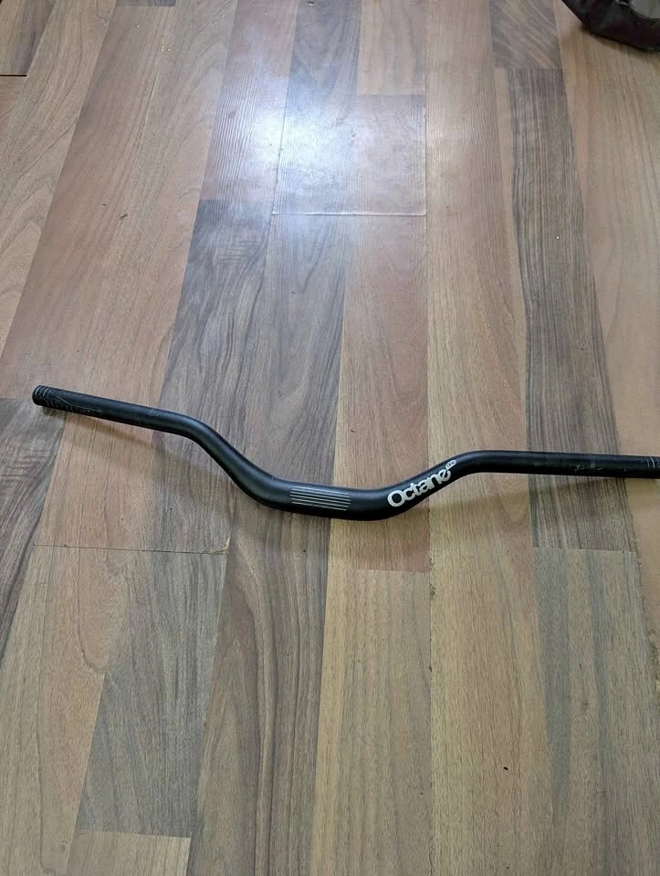 Octane one Chemical riser bike handlebar 65 cm wide