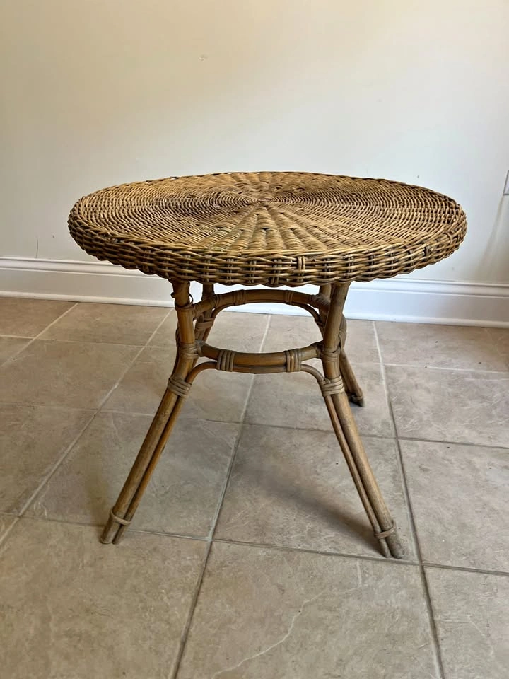 Round Wicker Table