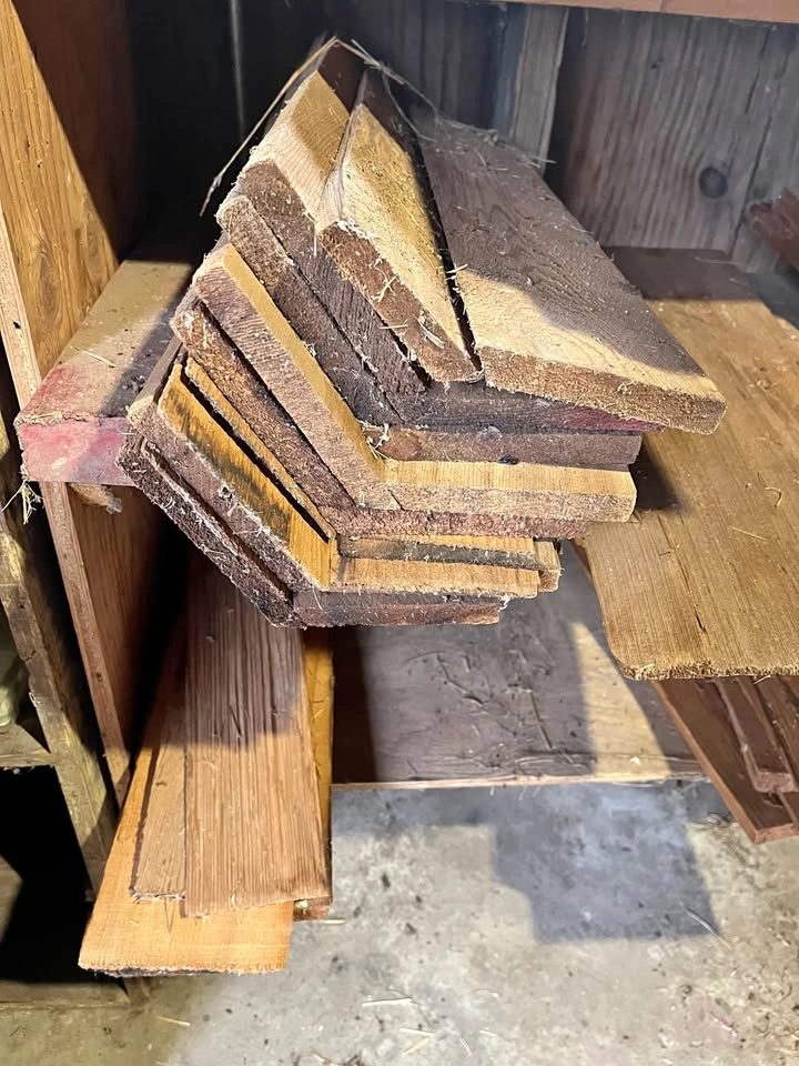 Cedar Shakes & Ridges
