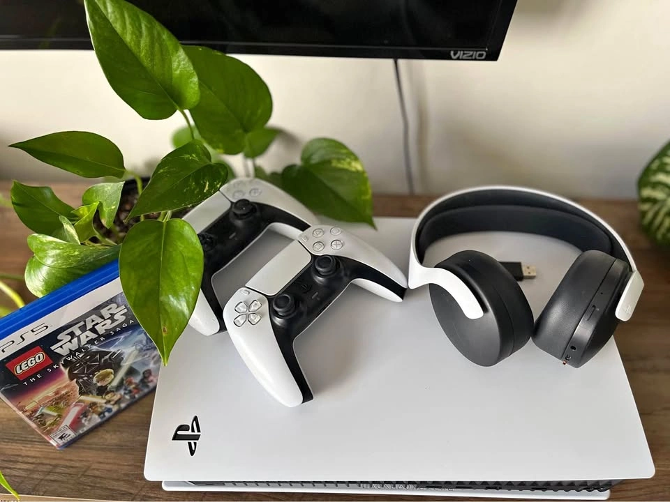 PlayStation 5 Disc Edition Bundle