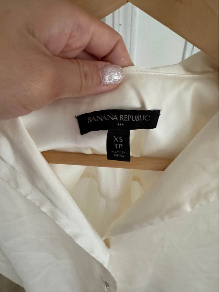 Brand New Banana Republic Sleeveless Button-Down Shirt - photo 2