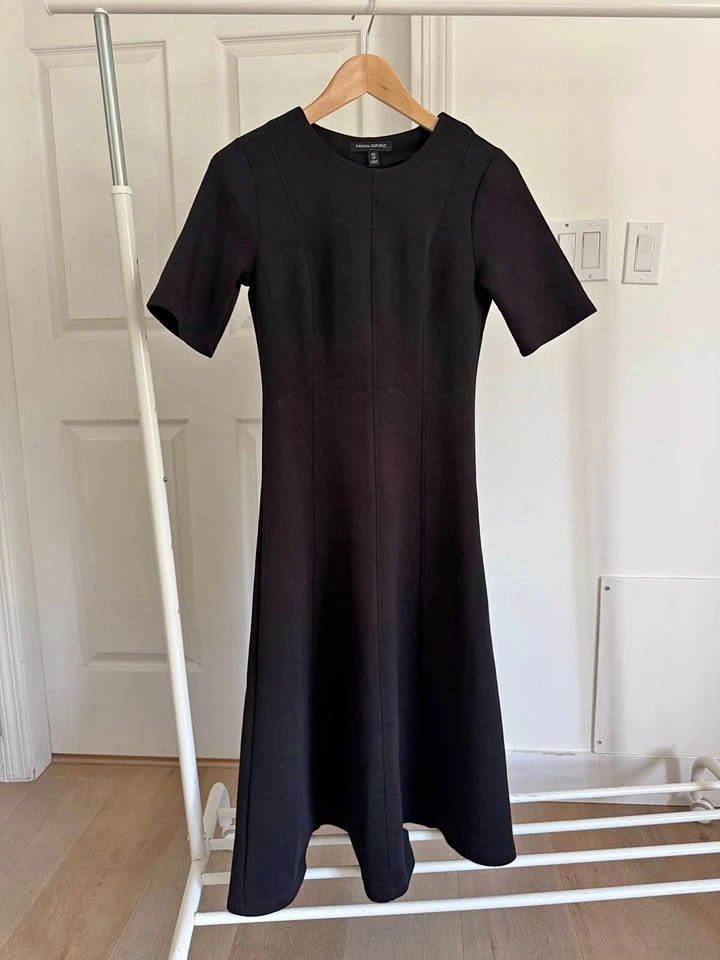Banana Republic Black Short Sleeve Dress