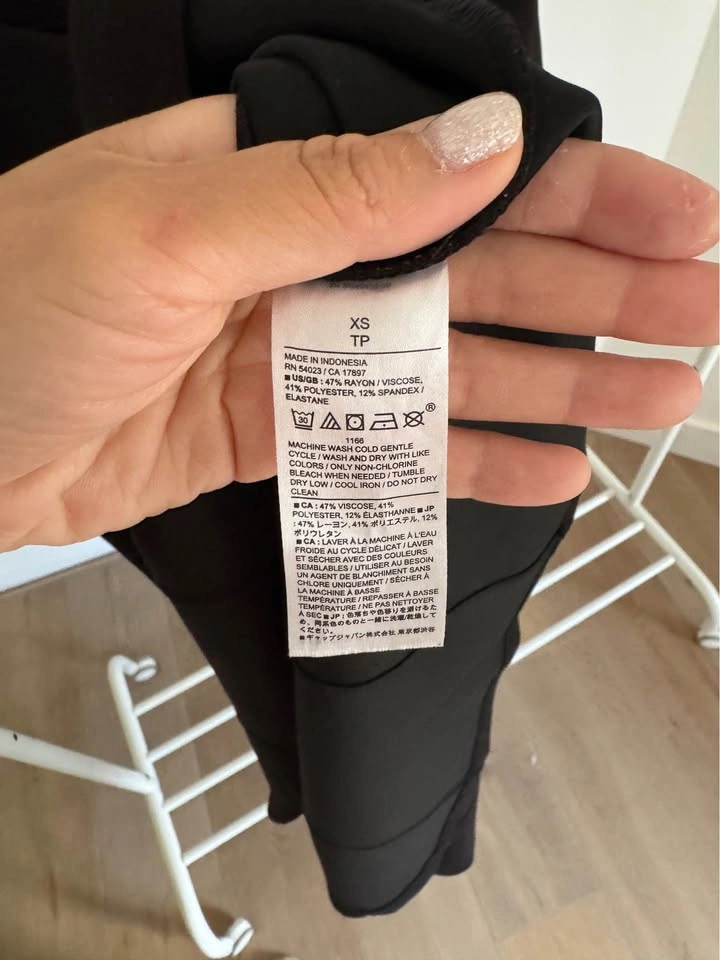 Banana Republic Black Short Sleeve Dress - photo 5