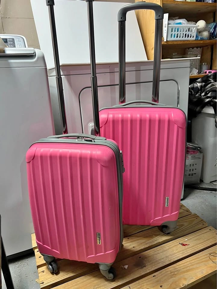 ⚽ 2pc Pink Traveling Suitcase
