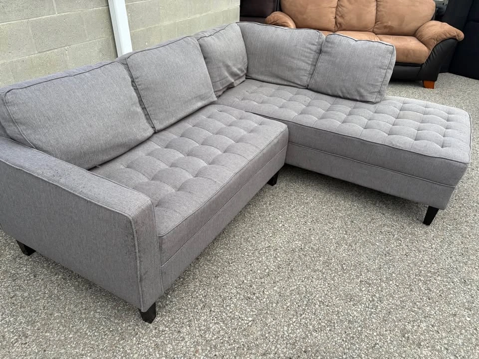 Light Grey Large Sectional Sofa with Chaise - Free Delivery - photo 3