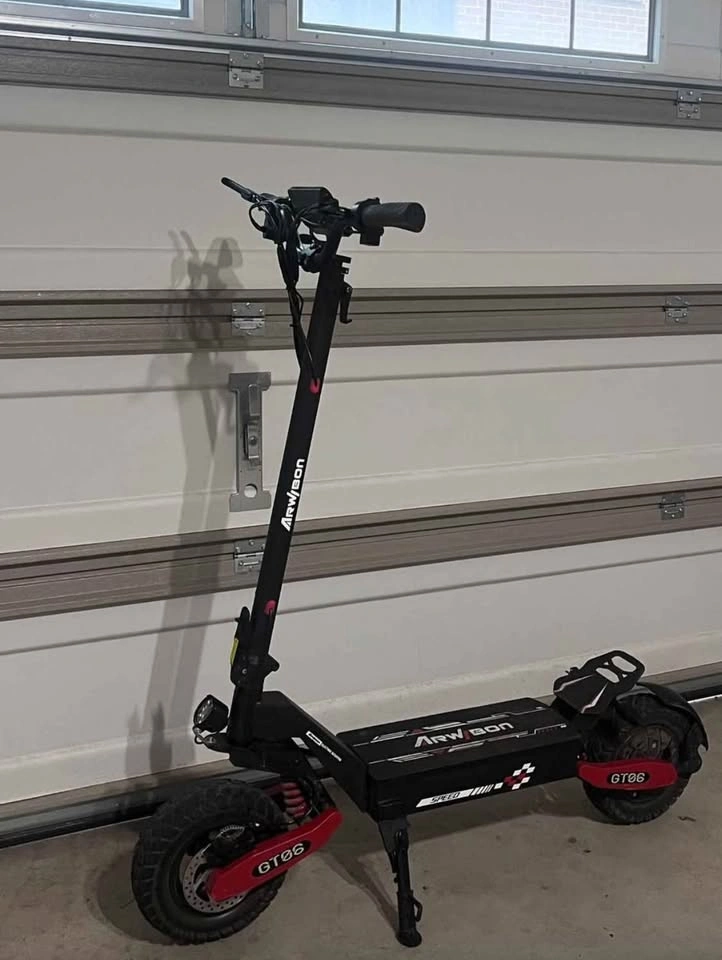 Arwibon gt06 dual motor escooter - photo 3