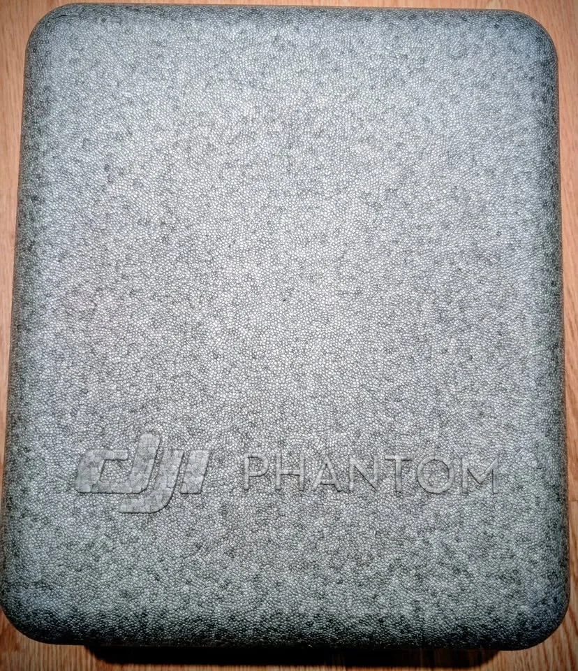 DJI Phantom 4 drone - photo 3
