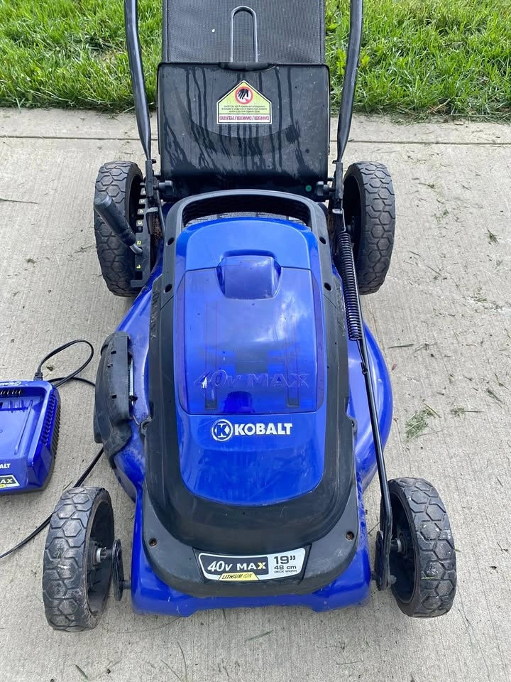 Kobalt 40V Max 19" Cordless Electric Lawn Mower