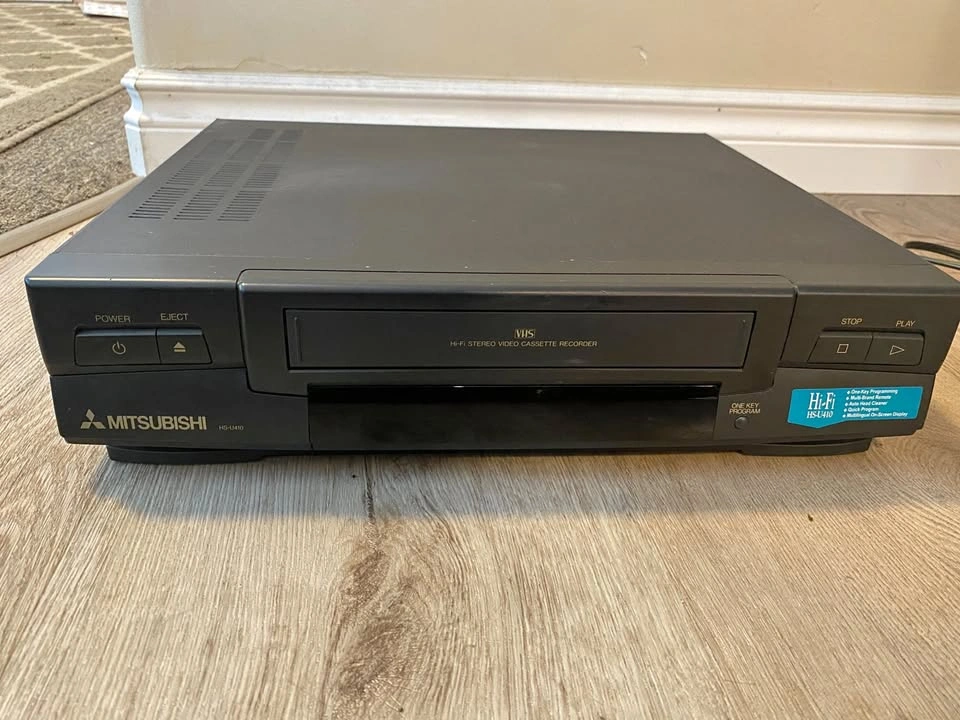 Mitsubishi HS-U410 Hi-Fi Stereo VHS VCR