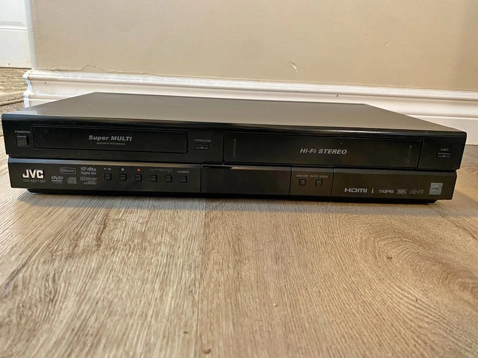 JVC DR-MV150B DVD/VCR Combo Recorder with HDMI