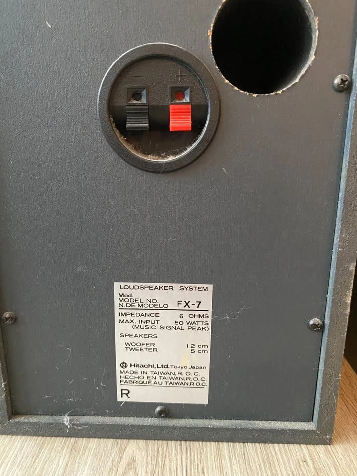 Hitachi FX-7 Vintage Bookshelf Speakers – Pair - photo 2
