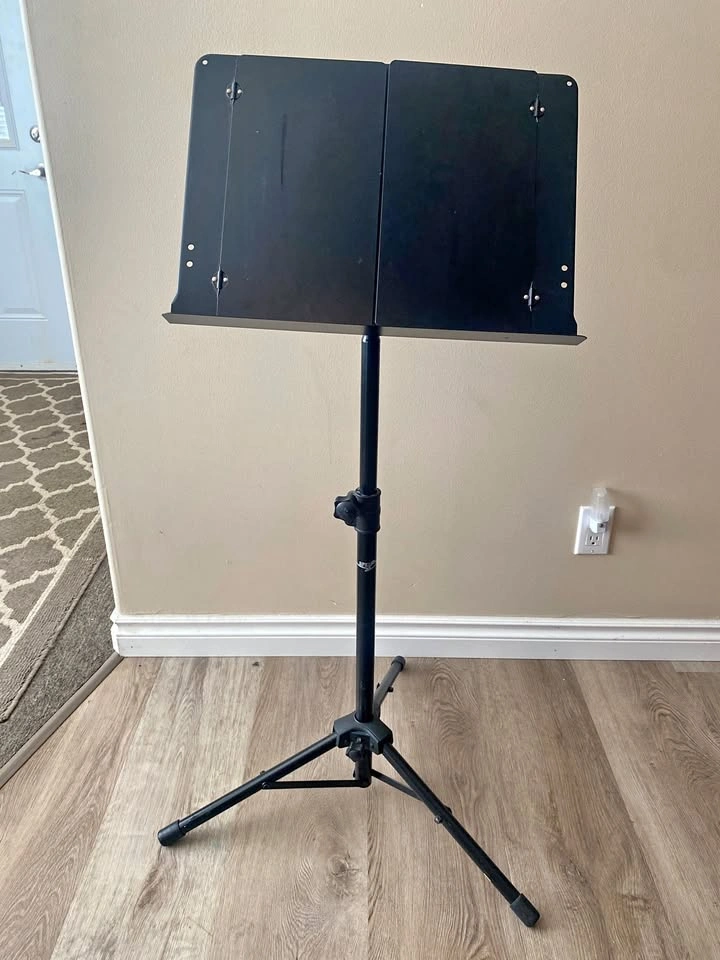 Apex Adjustable Music Stand - Black