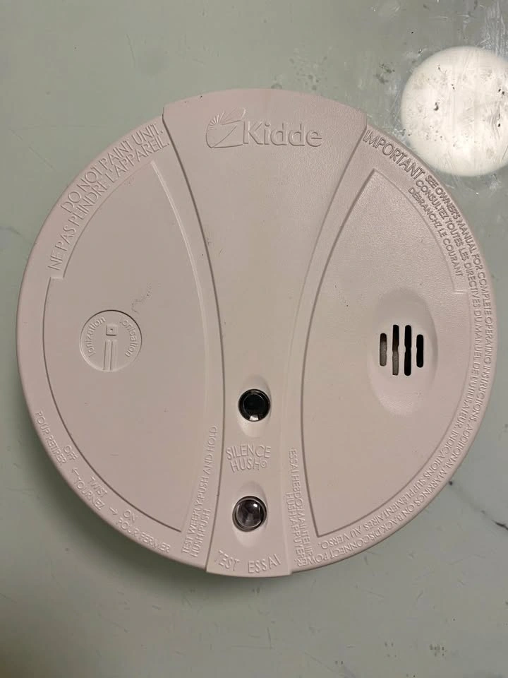 3x Kidde Hardwired Smoke Alarms - 120V with Battery Backup