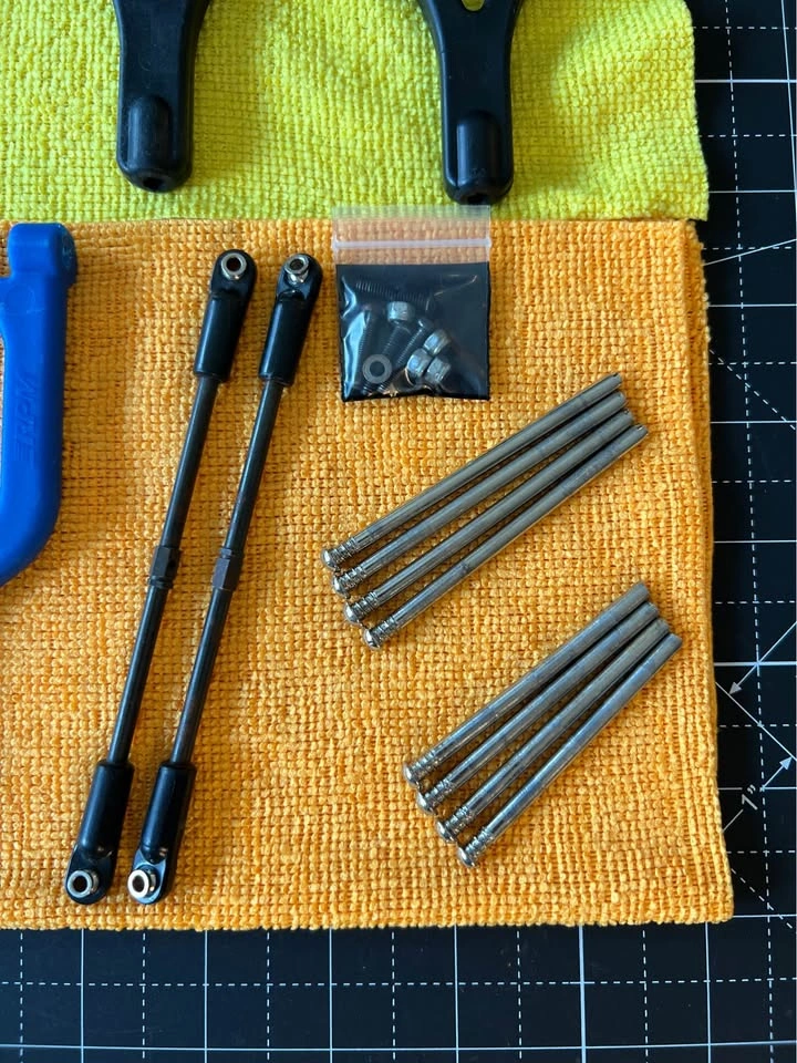 Team Associated MGT 8.0 4.6 Suspension Arms RPM Parts - photo 2