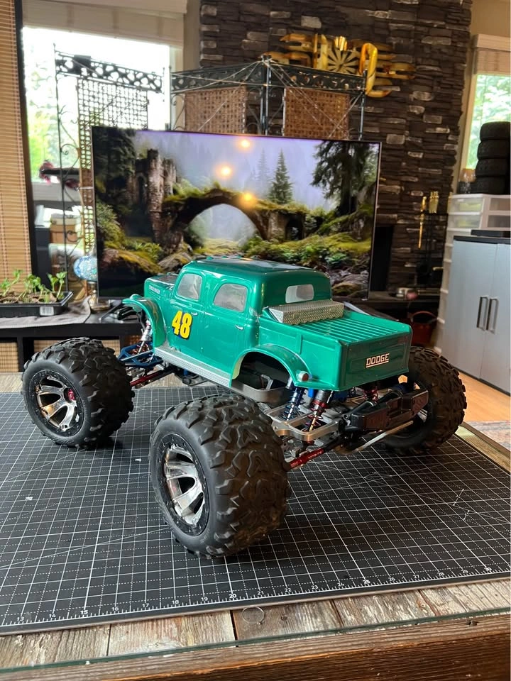 Dodge Power Wagon Custom Paint 1:10 RC Crawler Hard Body - photo 3