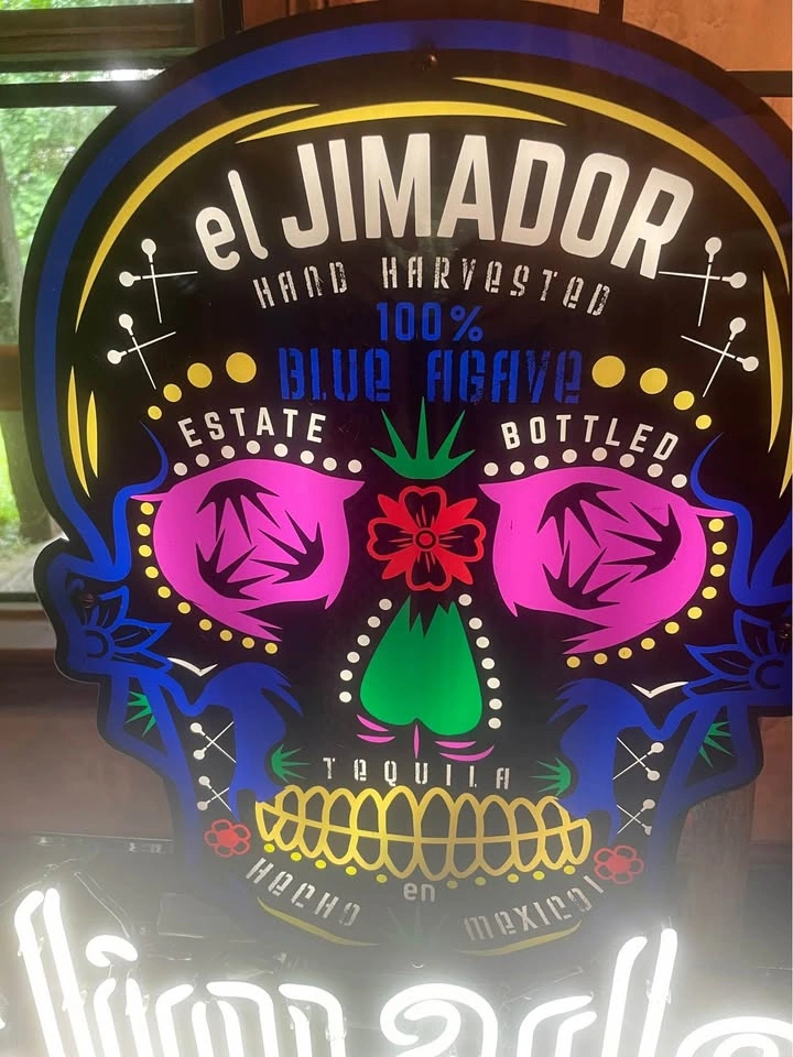 FABULOUS NEON BAR SIGN! Approx 2.5ft H x 2ft W. - photo 2