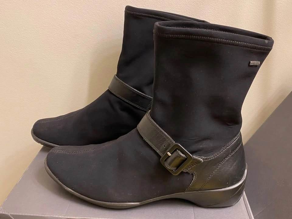 ECCO Soft Wedge Women's GORE-TEX Mid Boot ~ Size 38⚽️ - photo 2