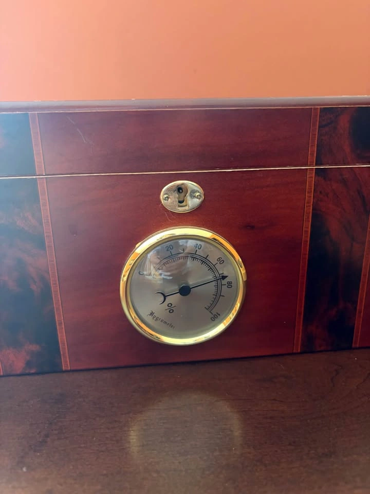 PRESTIGE AMBASSADOR 100-CIGAR DESKTOP HUMIDOR - photo 5