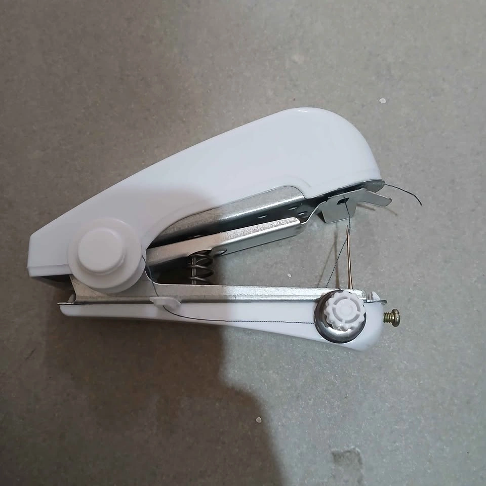⚽ Portable Mini Handheld Sewing Machine - photo 3